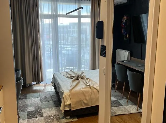 The Gates 105 * Sajmiste